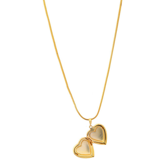 Brass Goldplated Heartshape Photo pendant Locket (PCSV0531)