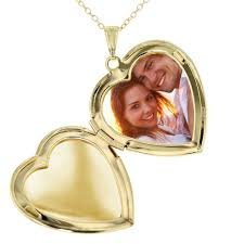 Gold plated Big Size openable, Heartshape photo momento locket pendant