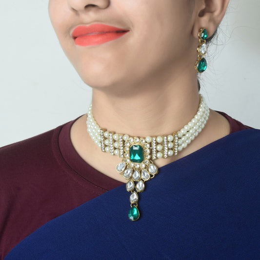 Pearl and Imitation Emerald Choker Necklace Set