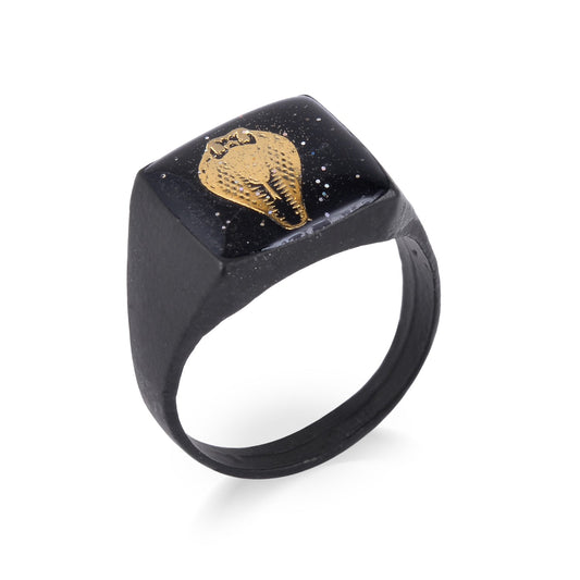 Black Brass Sheshnag Snake design Men Fingerring (ORKL7684)