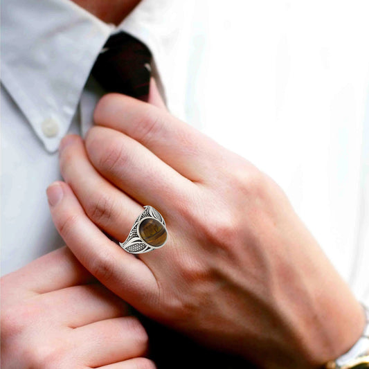 Oxidised Silver plated, Cat' Eye Lehsuniya Filigree finger ring