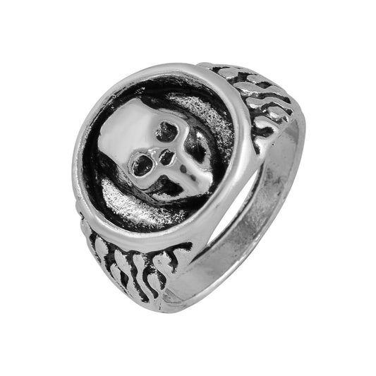 Silver plated Antique finish, Round bezel shaped, skull design, Fashion ring