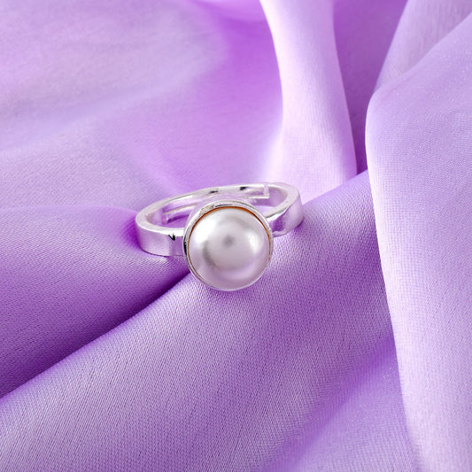 Pure Silver 7.25 Ratti white Pearl finger ring (ORRR3508)