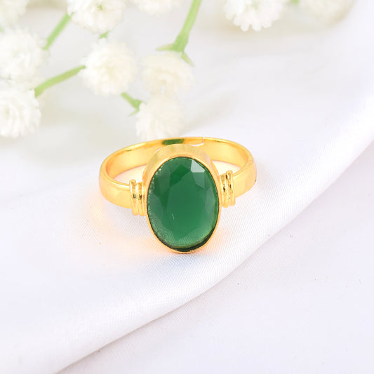 Brass Gold Natural Panna Emerald Fingerring (ORRR3514)